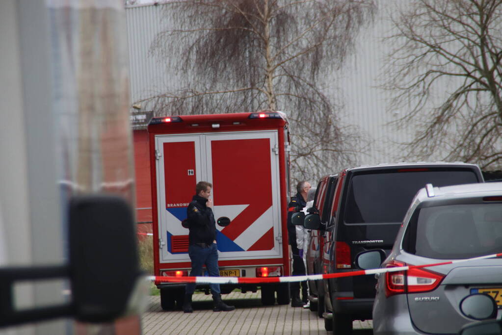 Groot politie onderzoek bij werkadres vermiste man