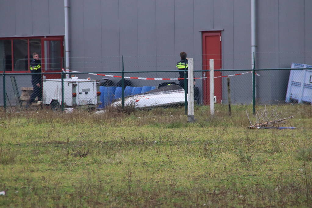 Groot politie onderzoek bij werkadres vermiste man