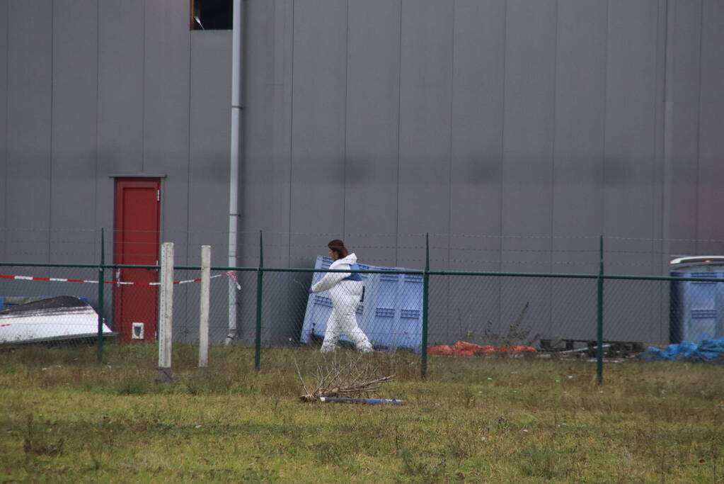 Groot politie onderzoek bij werkadres vermiste man