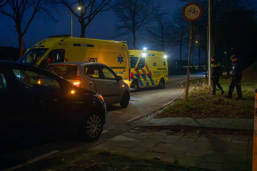 Fietser overleden bij botsing met personenauto