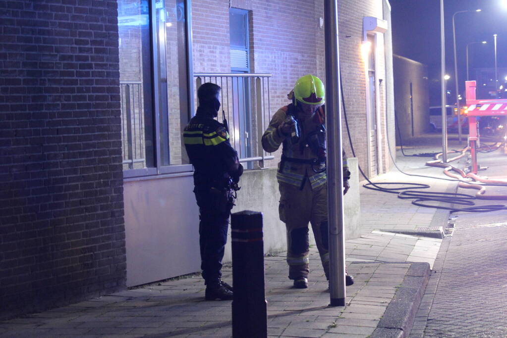 Grote brand op balkon van appartement