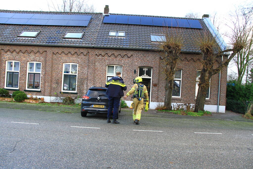 Brandweer heeft schoorsteenbrand snel onder controle