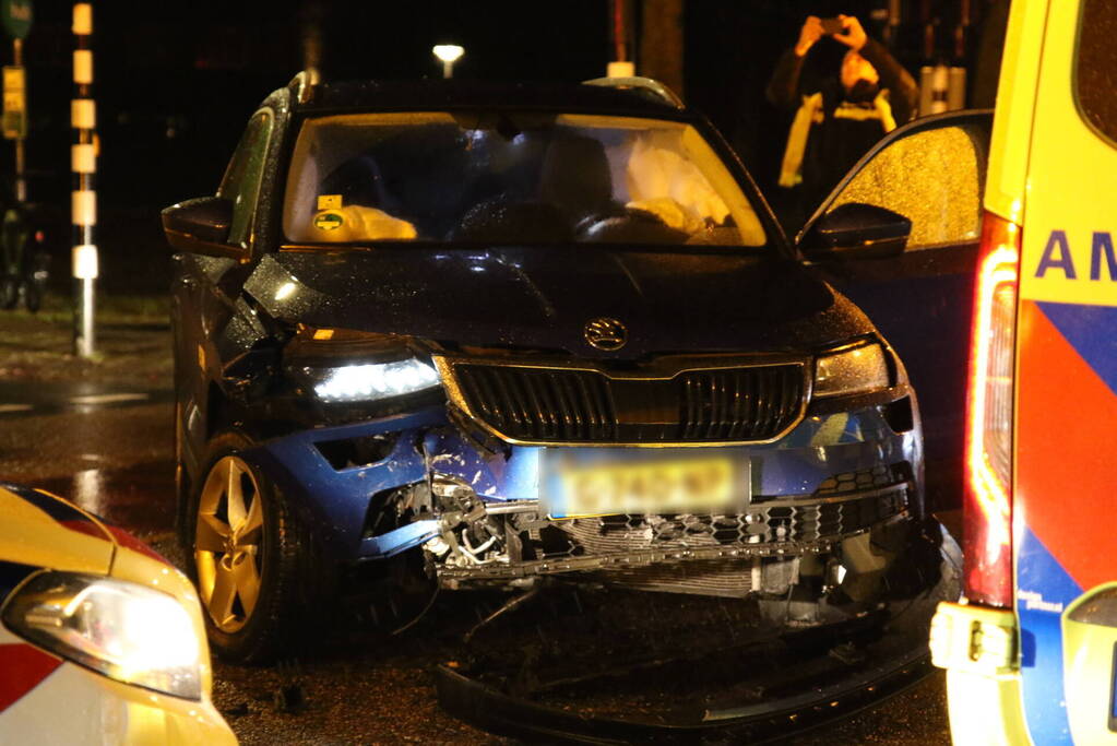 Flinke schade bij ongeval op kruising