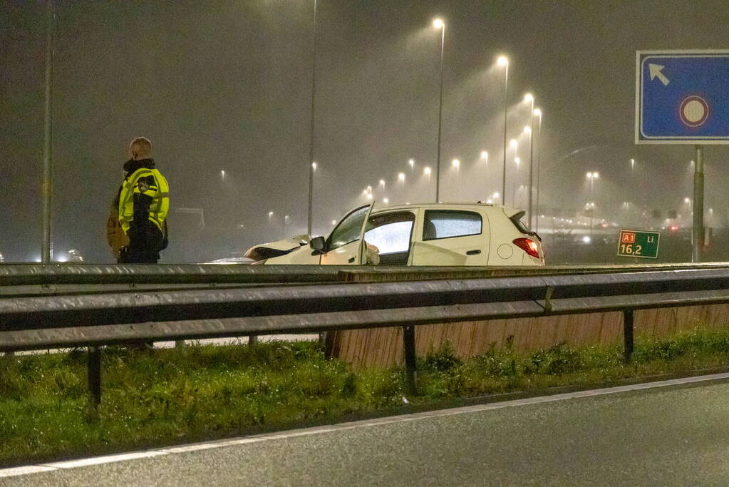 Flinke schade bij botsing op snelweg