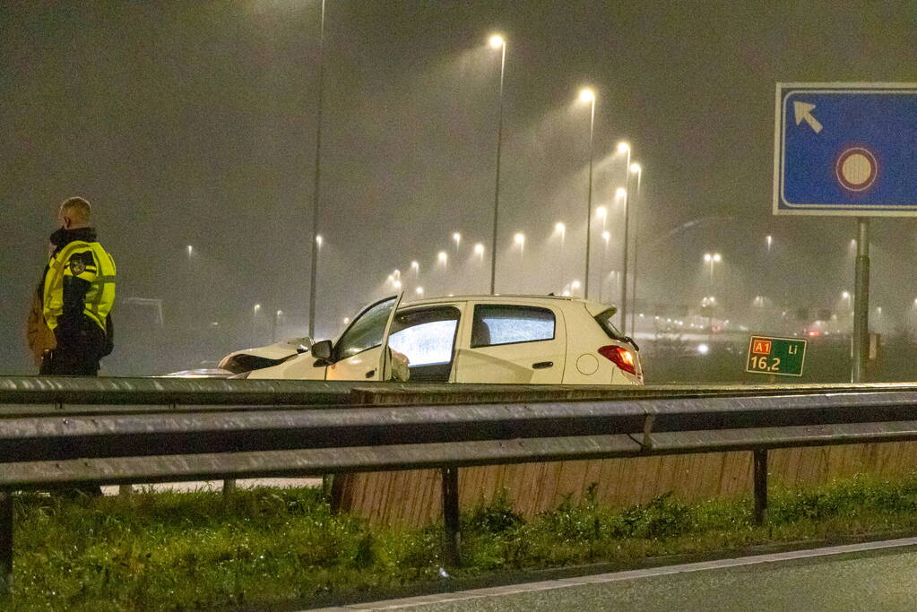 Flinke schade bij botsing op snelweg