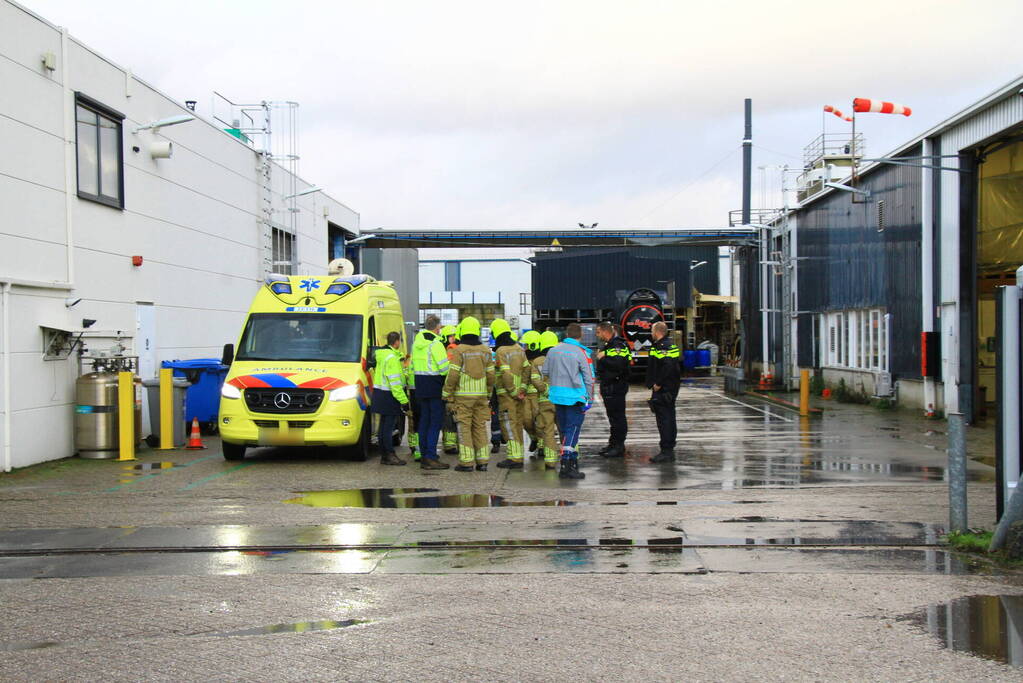 Persoon gewond na bedrijfsongeval met gevaarlijke stof