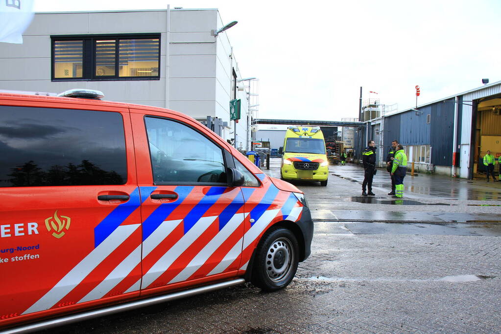 Persoon gewond na bedrijfsongeval met gevaarlijke stof