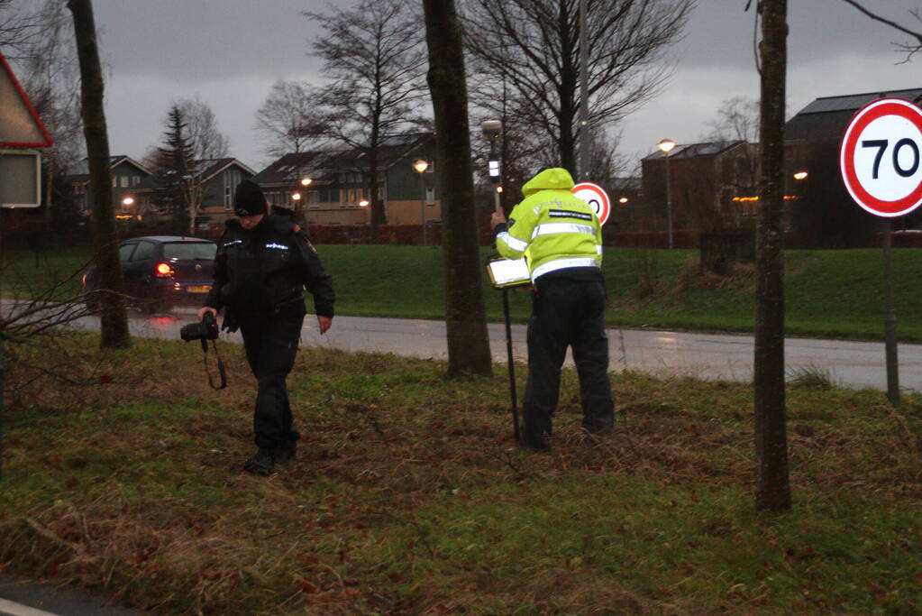 Dure BMW zwaar beschadigd na aanrijding