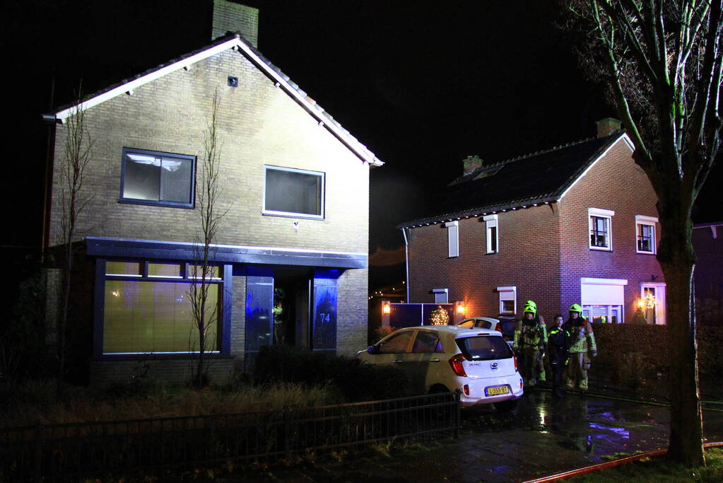 Brandweer ingezet voor uitslaande woningbrand