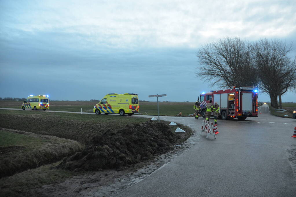 Veel schade bij aanrijding tussen twee voertuigen