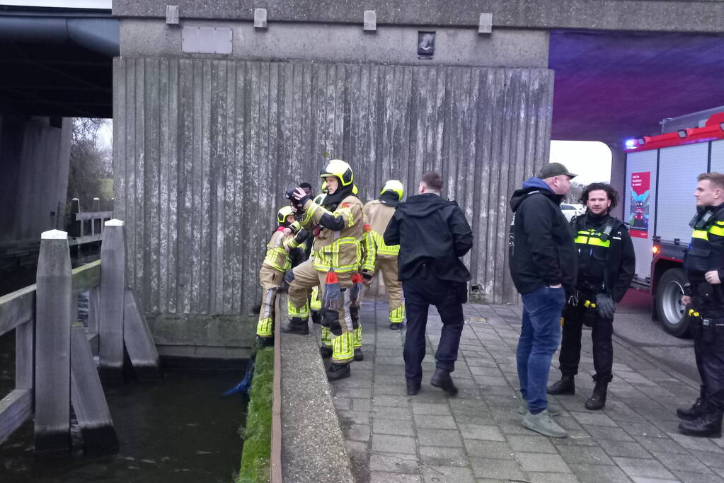 Hulpdiensten ingezet voor persoon te water