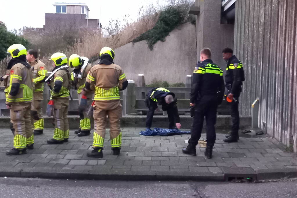 Hulpdiensten ingezet voor persoon te water