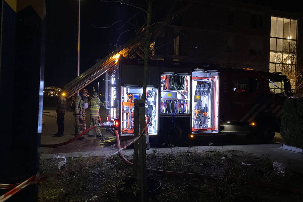 Flinke rookontwikkeling bij brand in schuur