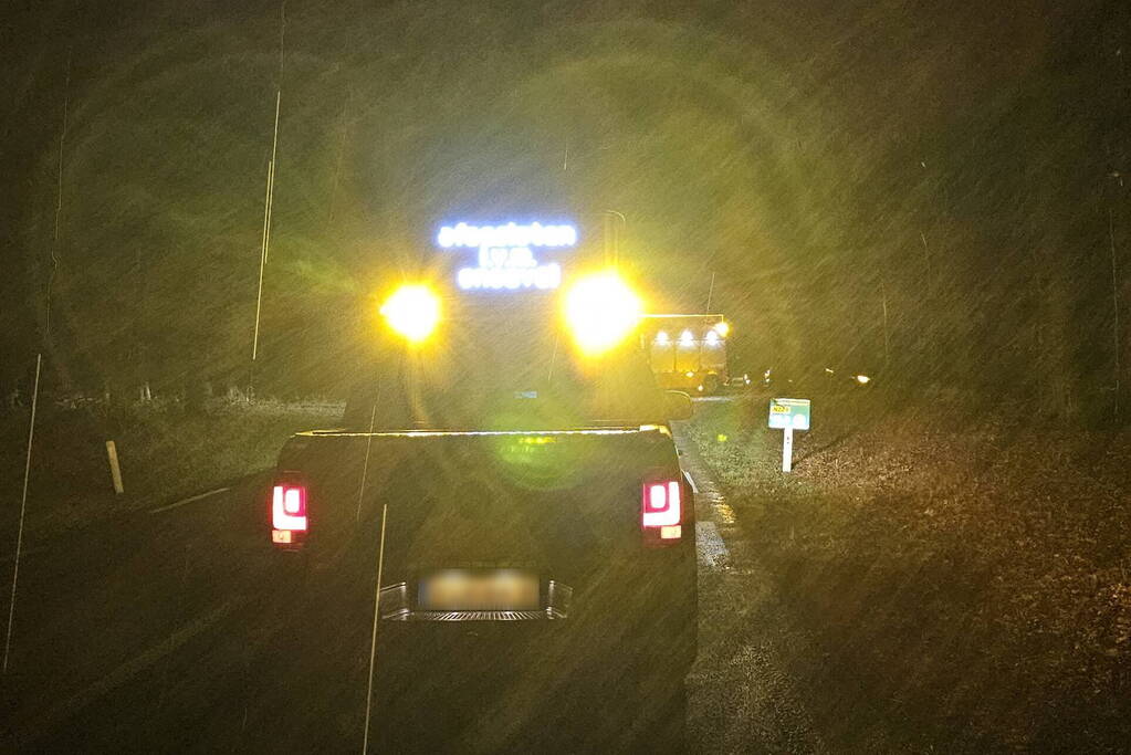 Persoon overleden bij botsing met boom