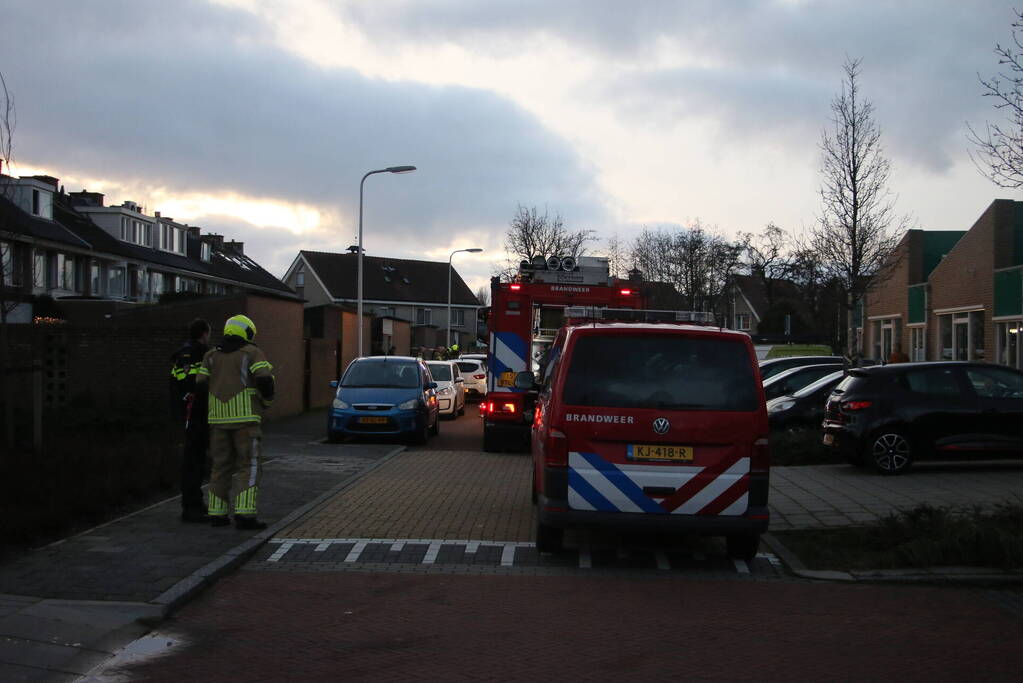 Flinke rookontwikkeling door brand na kortsluiting in koelkast