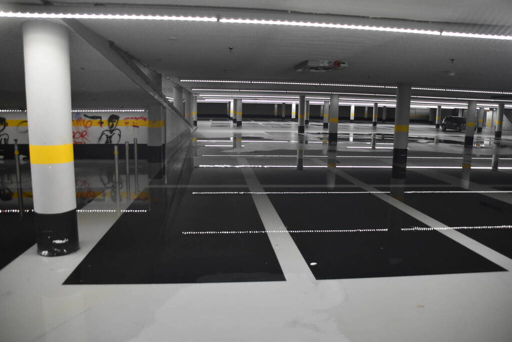 Wateroverlast in parkeergarage door baldadigheid