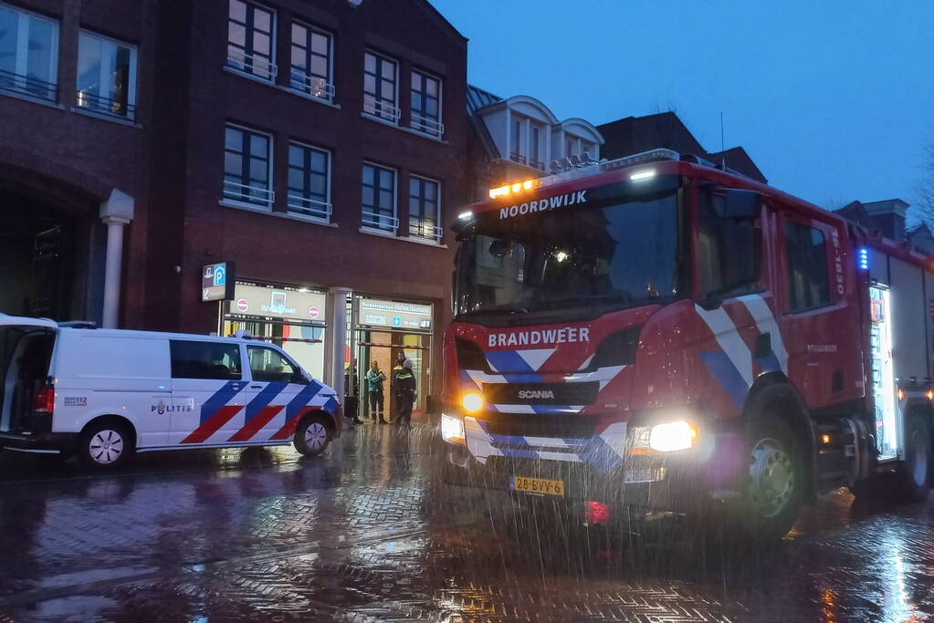 Brandweer ingezet voor vreemde lucht in parkeergarage