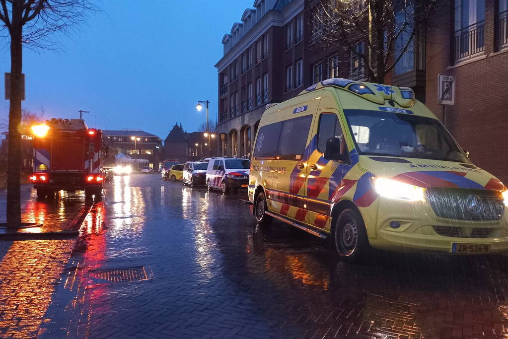 Brandweer ingezet voor vreemde lucht in parkeergarage