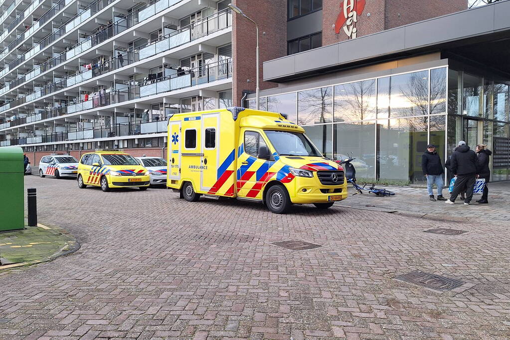 Gewonde na steekincident in flat