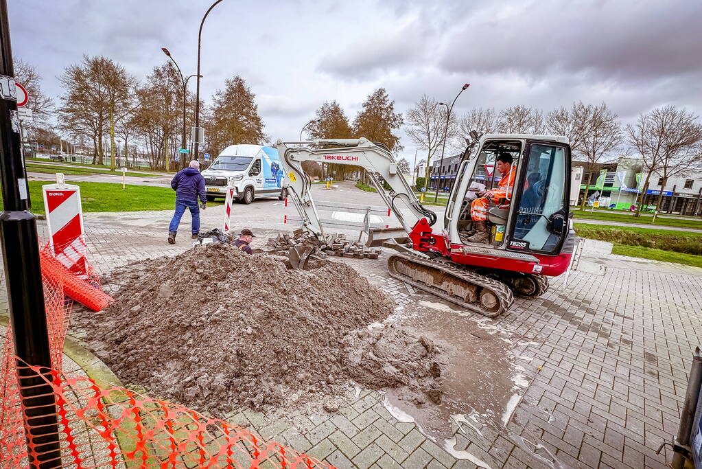 Waterleidingbreuk nabij 'Urban Villa' zorgt even voor minder drinkwater