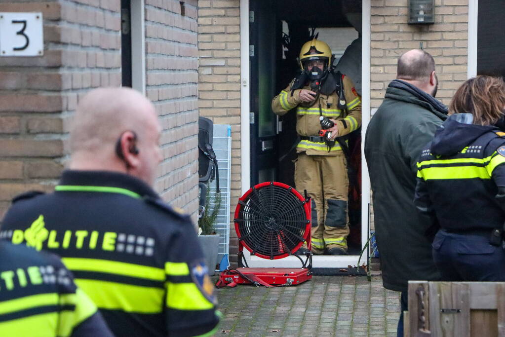 Keukenbrand snel onder controle