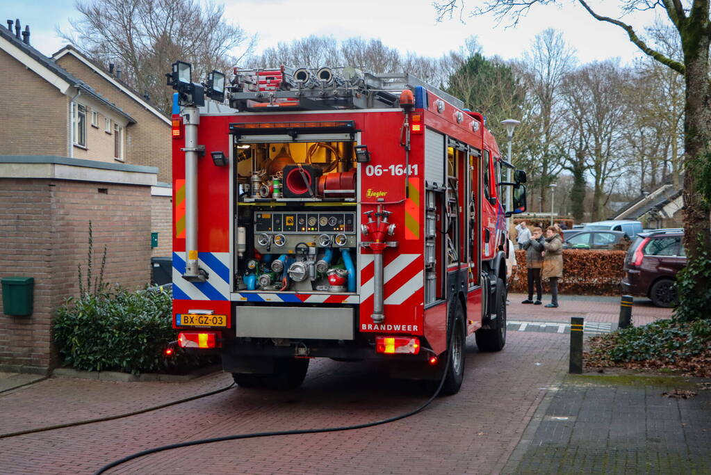 Keukenbrand snel onder controle