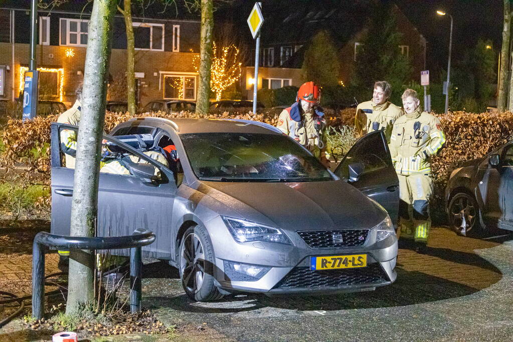 Veel schade bij autobrand