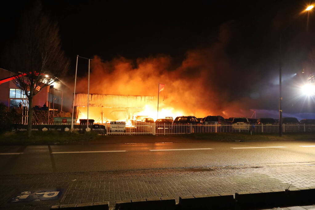 Gigantische brand in garage