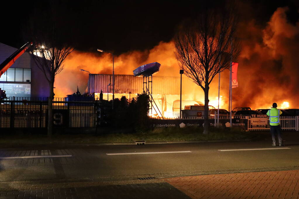 Gigantische brand in garage