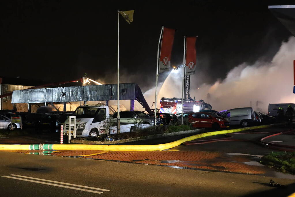 Gigantische brand in garage