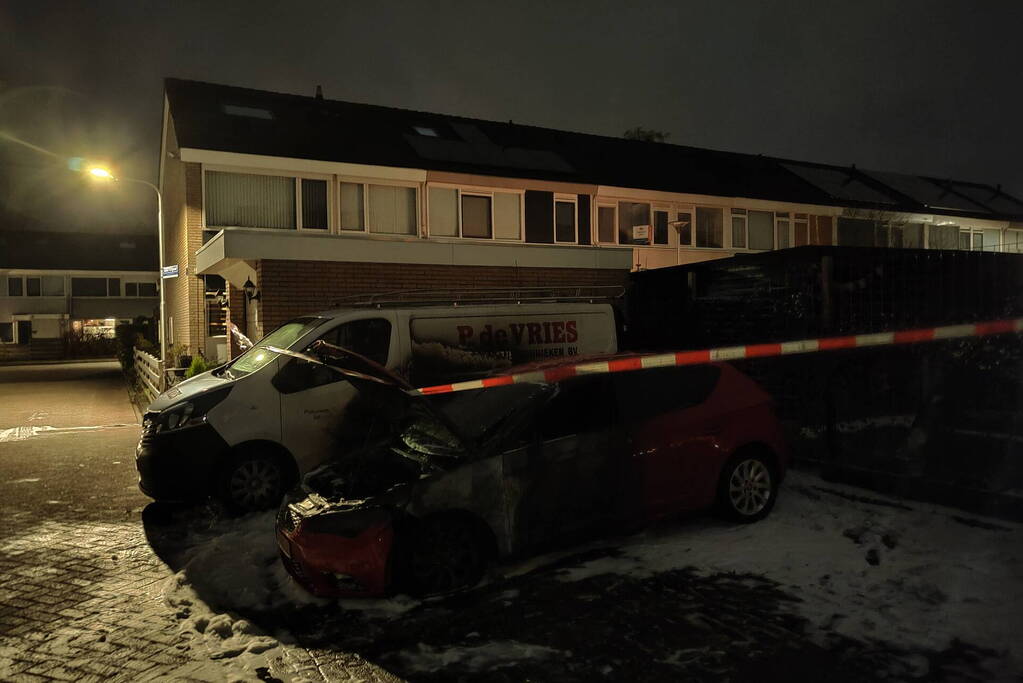 Onderzoek naar jerrycan bij autobrand