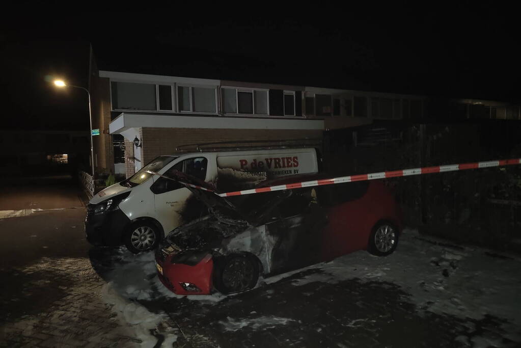 Onderzoek naar jerrycan bij autobrand