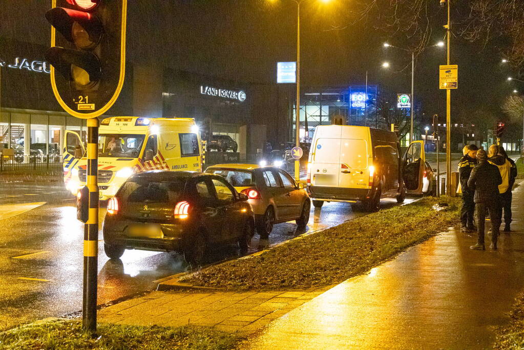 Gewonde bij kettingbotsing tussen vier voertuigen