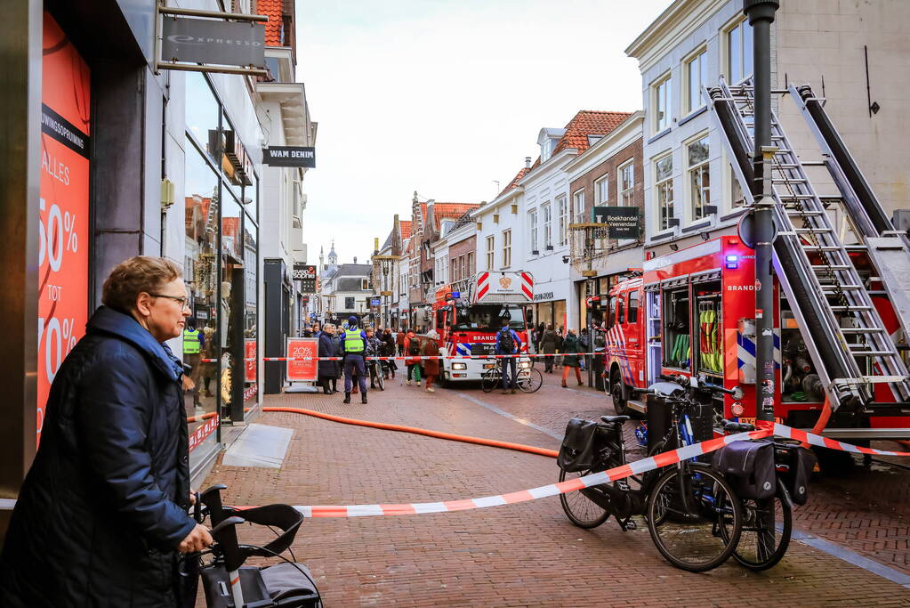 Veel schade bij woningbrand