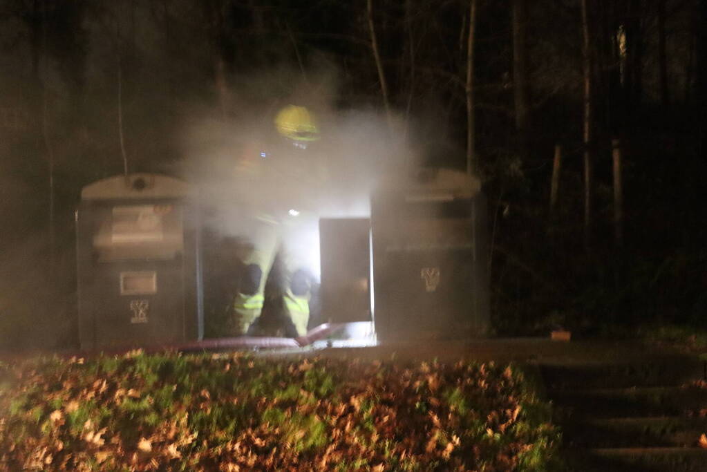 Veel rookontwikkeling bij brand in container