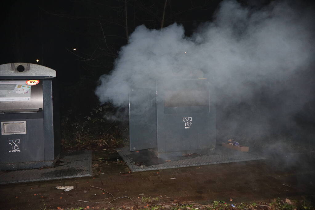 Veel rookontwikkeling bij brand in container