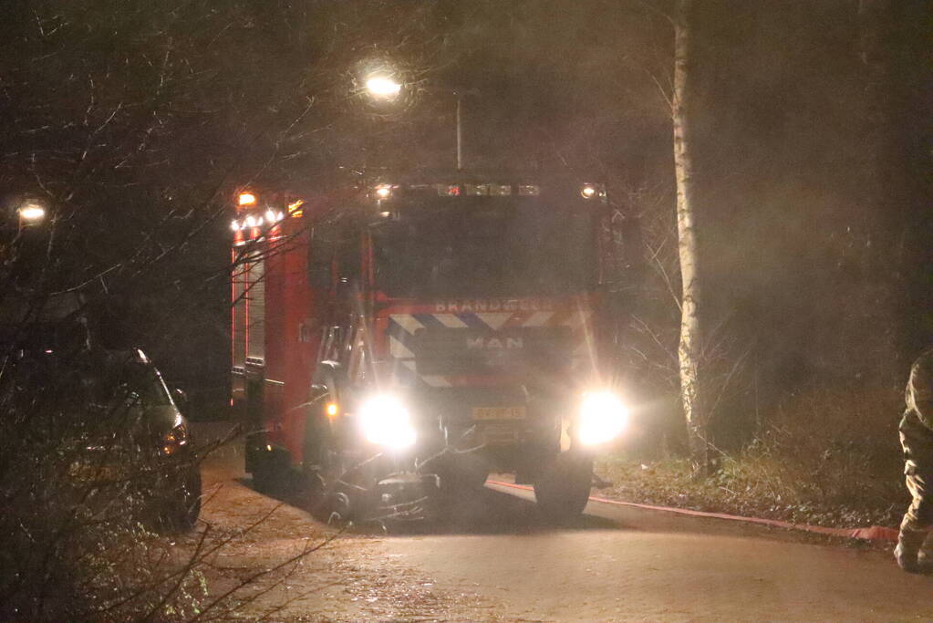 Veel rookontwikkeling bij brand in container