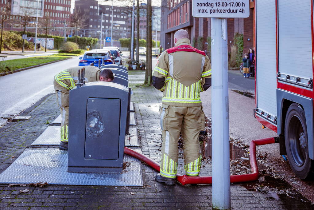 Brand in ondergrondse container