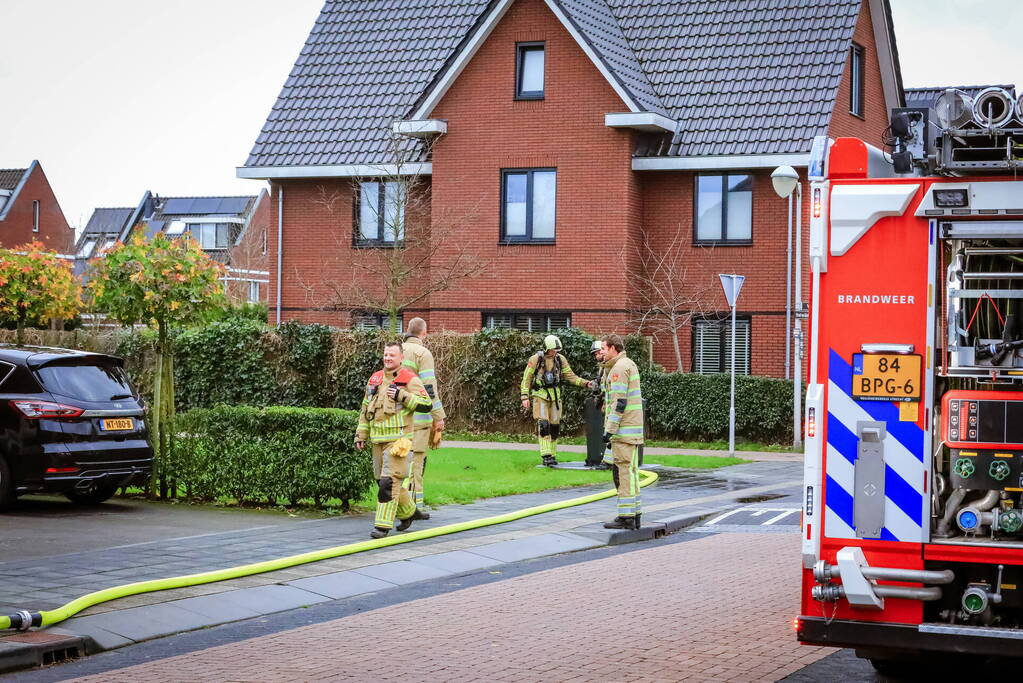 Brand in ondergrondse vuilcontainer