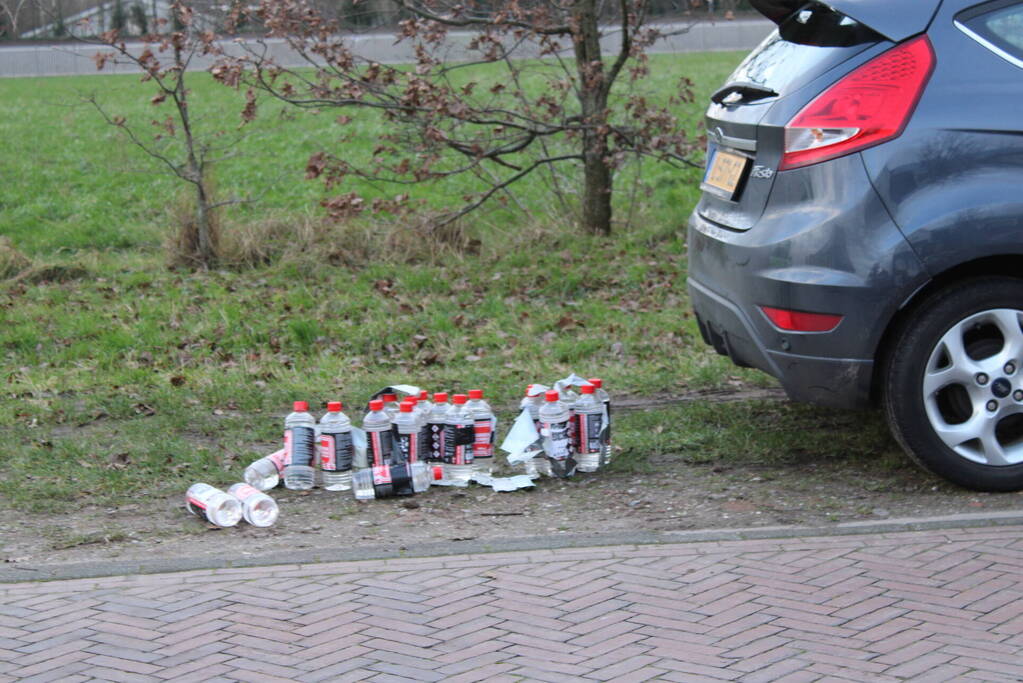 Straat afgezet na aantreffen vuurwerkbom