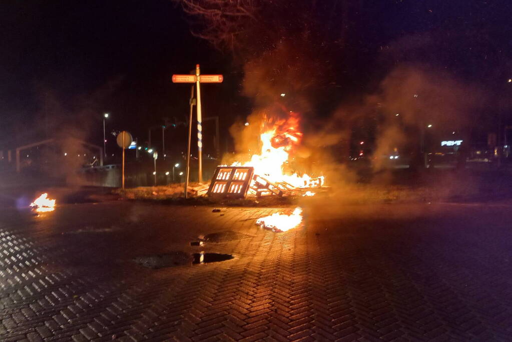 Buitenbrand geblust na sein veilig van politie