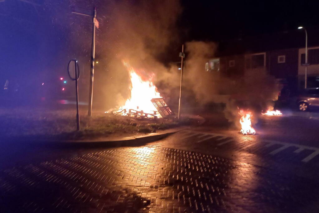 Buitenbrand geblust na sein veilig van politie