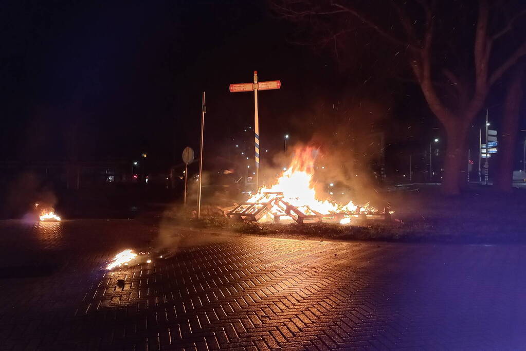 Buitenbrand geblust na sein veilig van politie