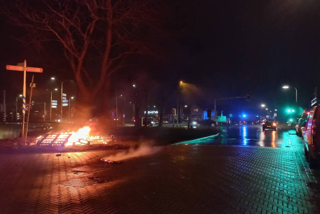 Buitenbrand geblust na sein veilig van politie