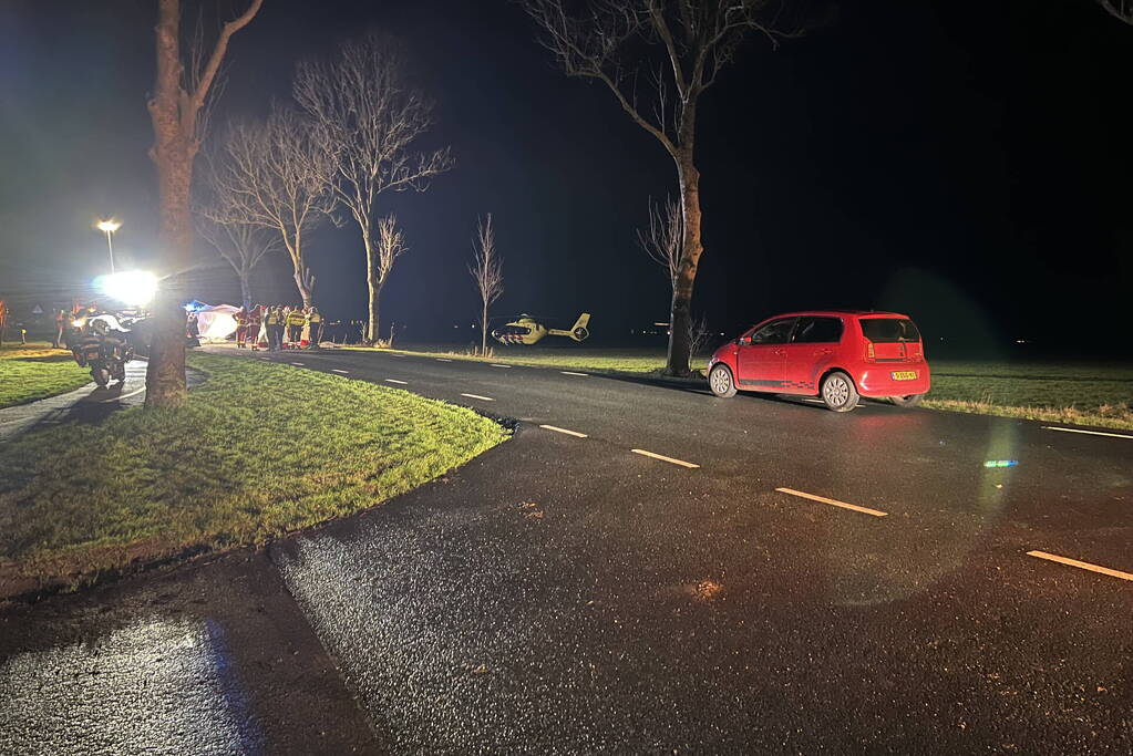 Voetganger overleden en twee zwaargewond bij aanrijding met personenauto