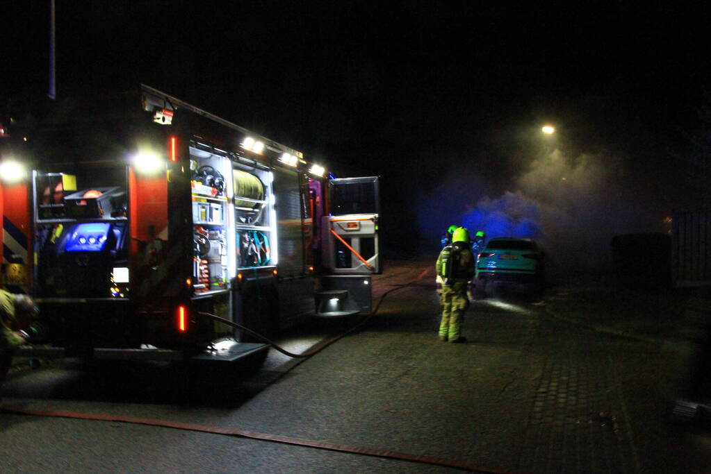 Dure Audi RSQ3 verwoest door brand