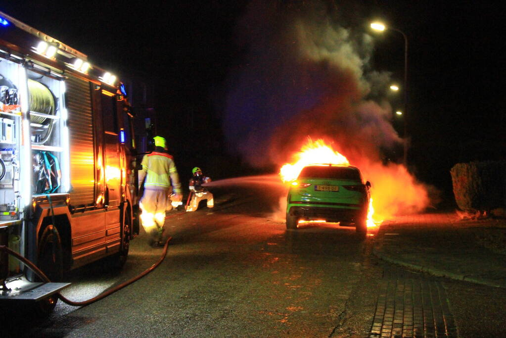 Dure Audi RSQ3 verwoest door brand