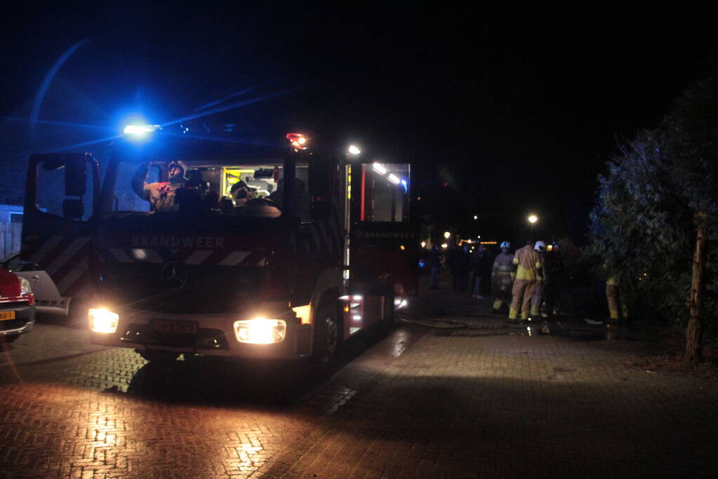 Vuurwerk veroorzaakt brand in heg