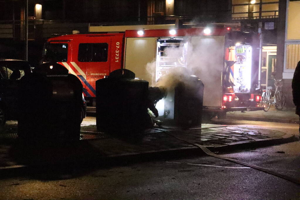 Rookontwikkeling door brand in ondergrondse container