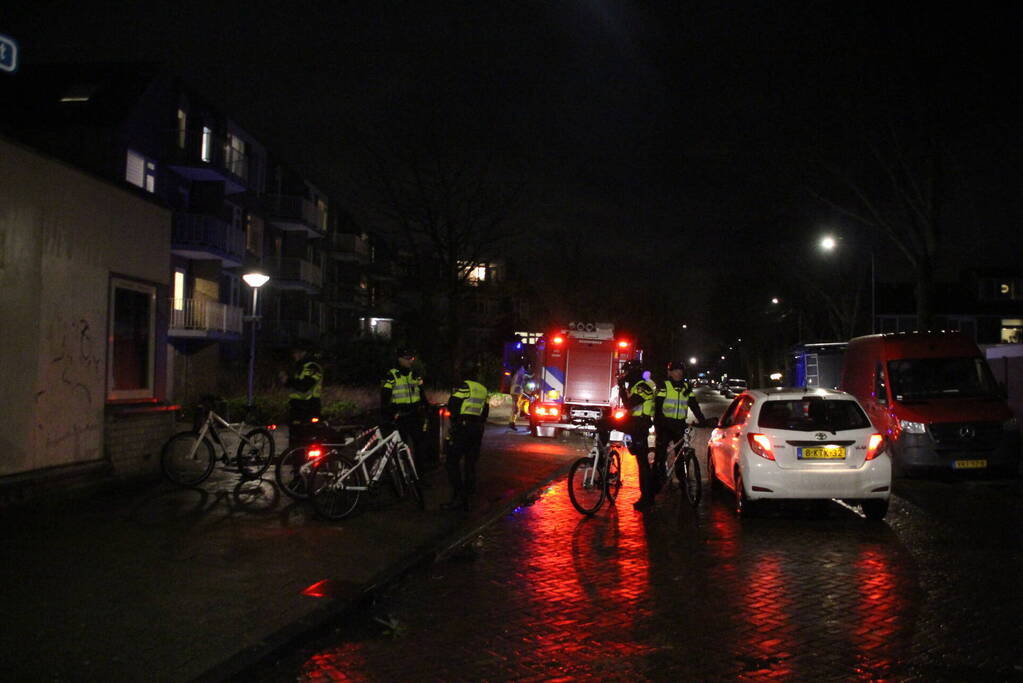 Matras in brand tegen elektrakast